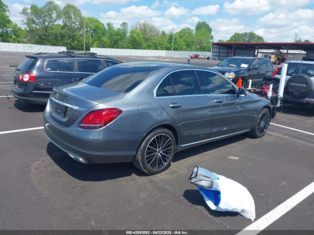 W1KWF8DBXMR645829 Mercedes-Benz C 300 Sedan