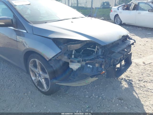 1FADP3J24EL241067 Ford Focus Titanium