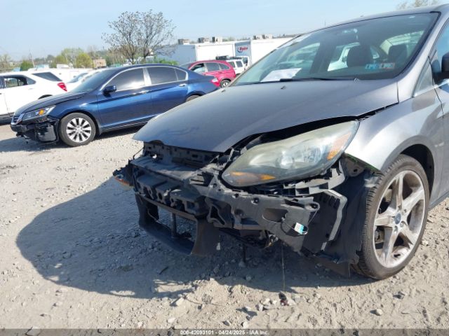1FADP3J24EL241067 Ford Focus Titanium