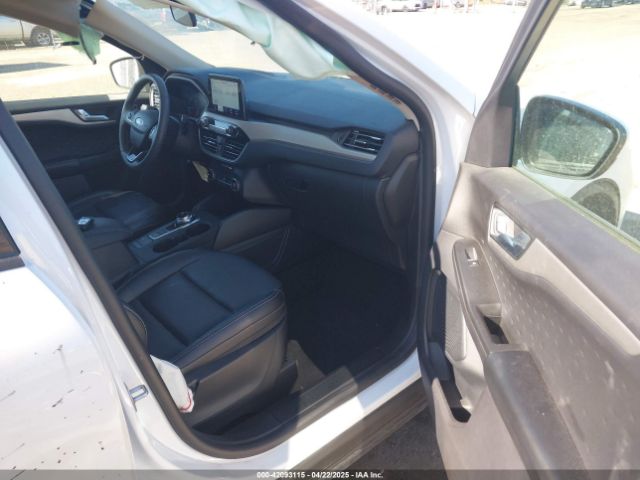 1FMCU9H63LUC37945 Ford ESCAPE SEL