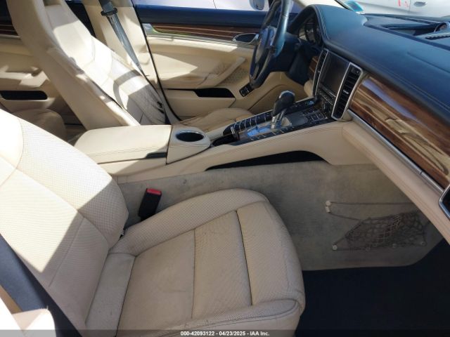 2010 PORSCHE PANAMERA WP0AB2A79AL063975 Photo 4