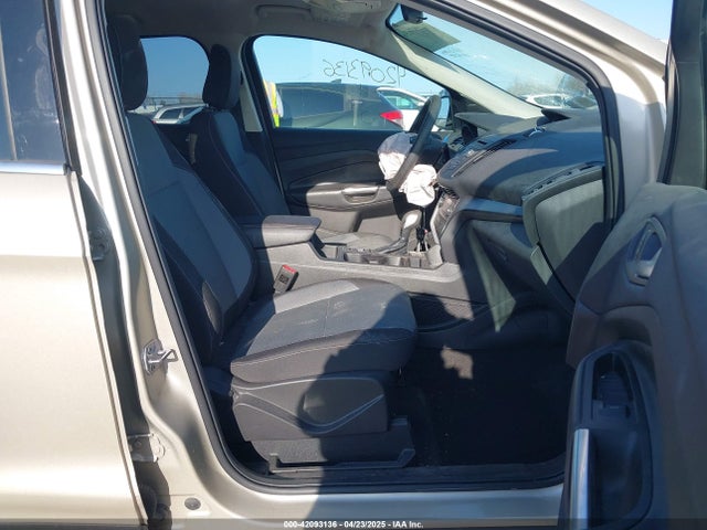 1FMCU9GD2JUD12616 Ford ESCAPE SE