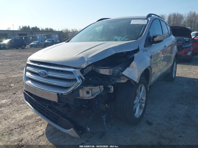 1FMCU9GD2JUD12616 Ford ESCAPE SE