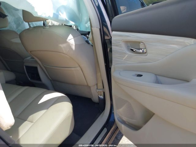 5N1AZ2MH2GN106156 Nissan MURANO SL