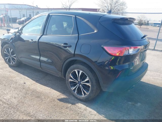 2021 FORD ESCAPE 1FMCU9BZ9MUB21590 Photo 2