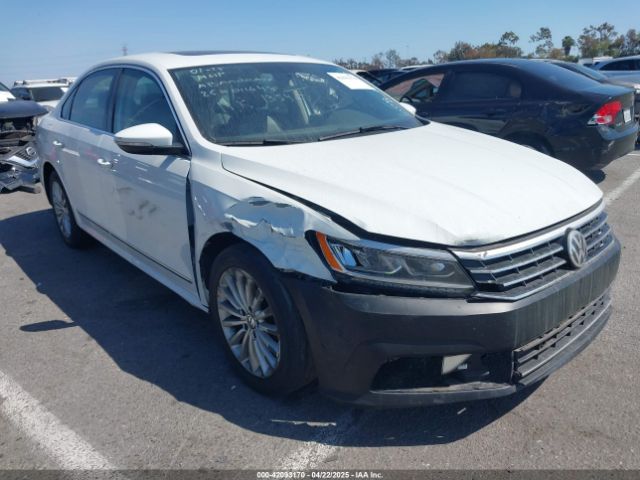 2017 VOLKSWAGEN PASSAT 1VWBT7A30HC037915