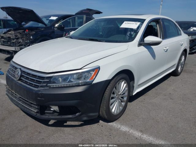 2017 VOLKSWAGEN PASSAT 1VWBT7A30HC037915 Photo 1