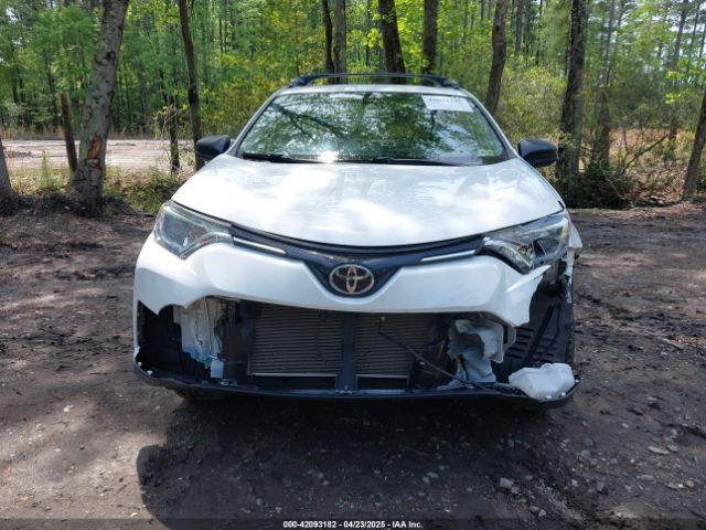JTMZFREV6HJ110359 Toyota RAV4 LE