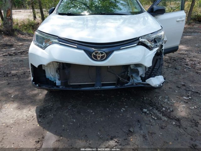JTMZFREV6HJ110359 Toyota RAV4 LE