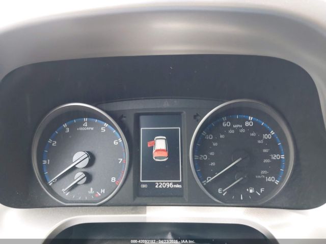 JTMZFREV6HJ110359 Toyota RAV4 LE