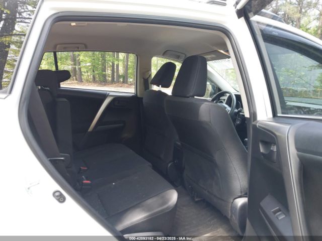 JTMZFREV6HJ110359 Toyota RAV4 LE
