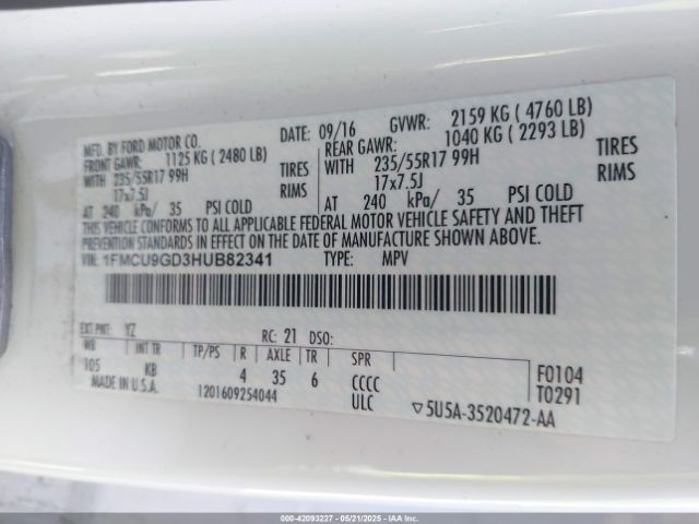 1FMCU9GD3HUB82341 Ford ESCAPE SE