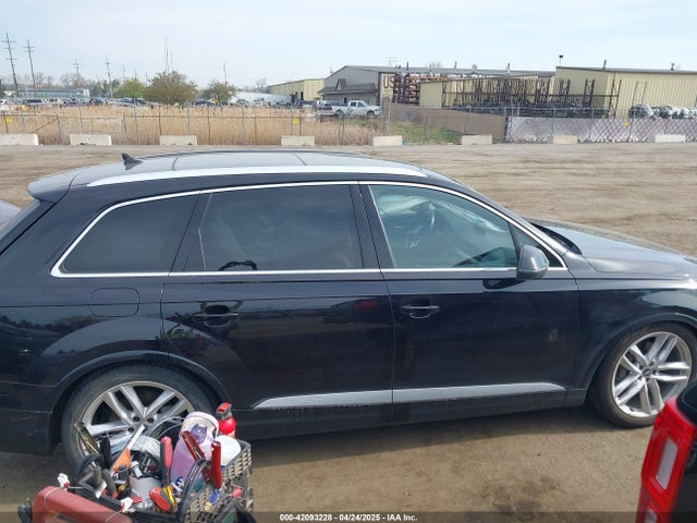 WA1VAAF75JD045016 Audi Q7 3.0t Premium