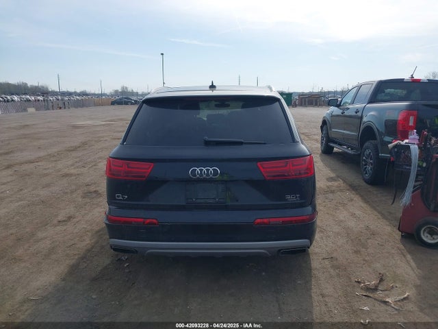 WA1VAAF75JD045016 Audi Q7 3.0t Premium