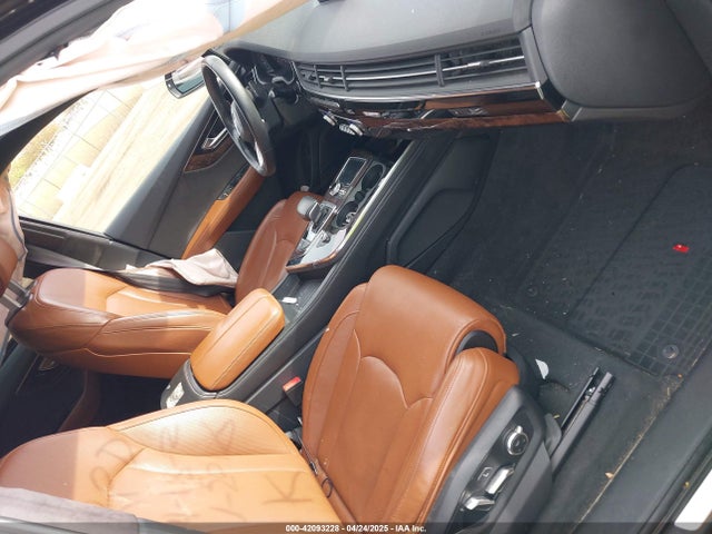 2018 AUDI Q7 WA1VAAF75JD045016 Photo 4