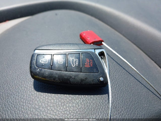 5XYZUDLB0HG435719 Hyundai Santa Fe Sport 2.4l