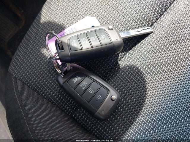 3KPC24A3XJE020725 Hyundai Accent