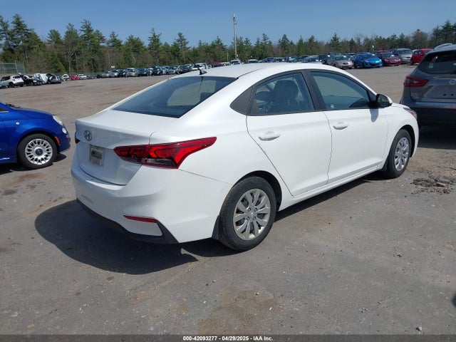 3KPC24A3XJE020725 Hyundai Accent