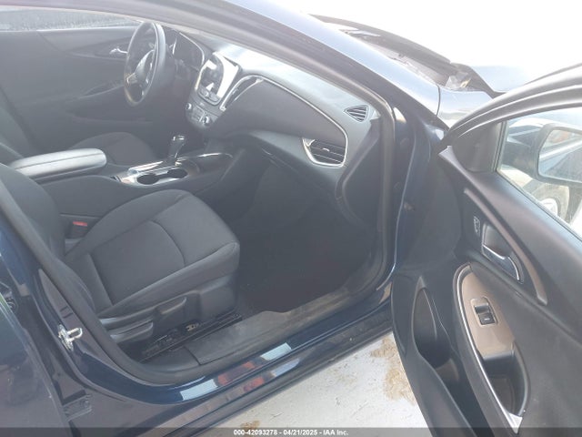 1G1ZD5ST0LF102540 Chevrolet Malibu Fwd Lt