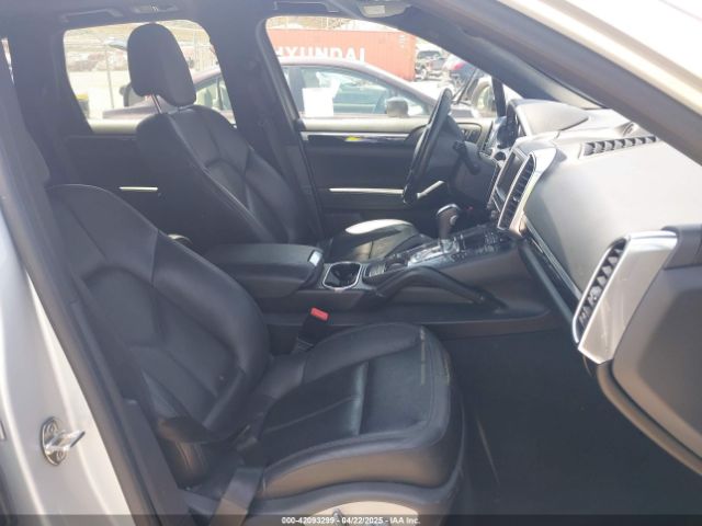 2013 PORSCHE CAYENNE WP1AB2A28DLA85859 Photo 4
