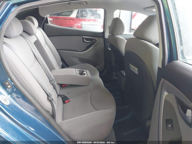 KMHDH4AE3GU519912 Hyundai ELANTRA SE