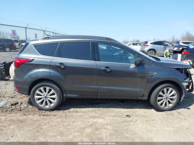 1FMCU9HD9KUB73827 Ford ESCAPE SEL