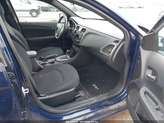 Chrysler 200 Touring 2014 1C3CCBBB5EN111950 Image 5