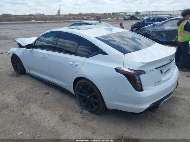 2022 CADILLAC CT5-V 1G6DR5RWXN0113816 Photo 2