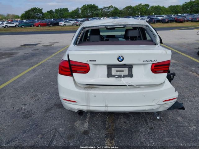 WBA8E5G39HNU44894 BMW 320i Xdrive