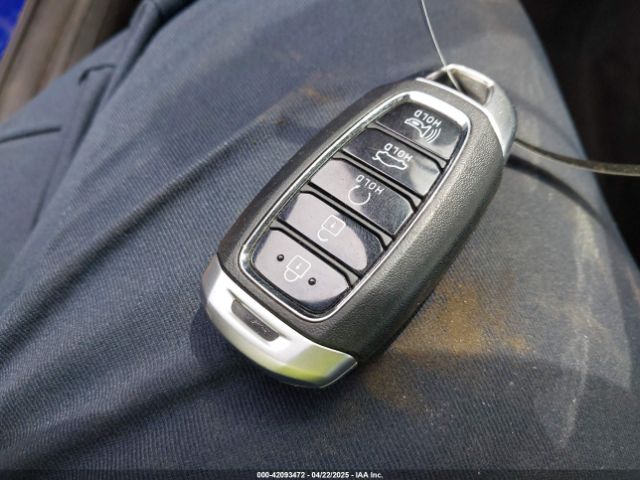 KMHLP4AG7NU360180 Hyundai Elantra Limited
