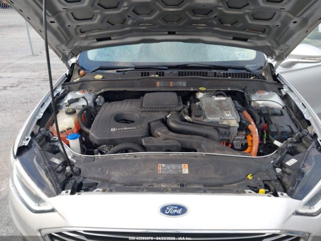 3FA6P0MU3KR136943 Ford Fusion Hybrid Sel