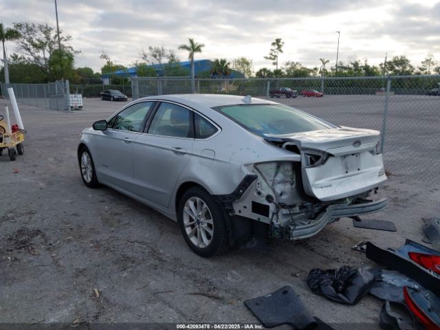 3FA6P0MU3KR136943 Ford Fusion Hybrid Sel