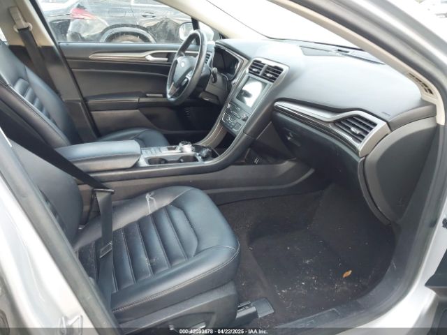 3FA6P0MU3KR136943 Ford Fusion Hybrid Sel