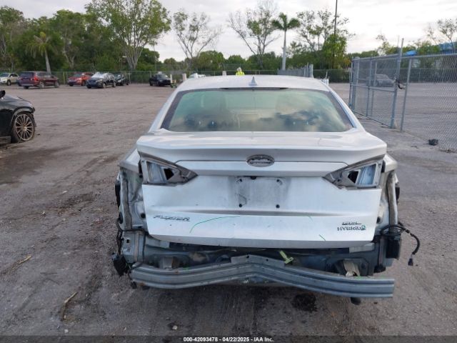 3FA6P0MU3KR136943 Ford Fusion Hybrid Sel