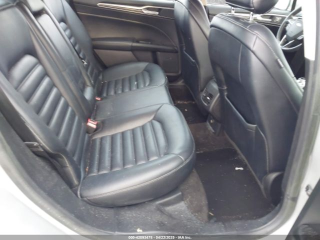 3FA6P0MU3KR136943 Ford Fusion Hybrid Sel