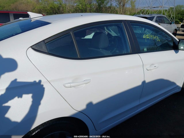 5NPD84LF9JH228617 Hyundai ELANTRA SEL