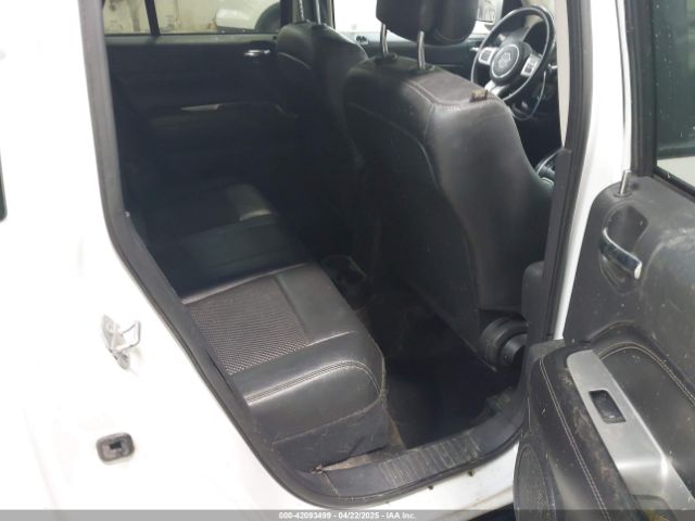 1C4NJDEBXGD586763 Jeep Compass Latitude