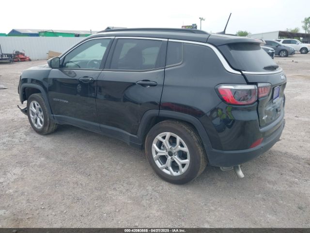 3C4NJDBN3ST561740 Jeep Compass Latitude 4x4