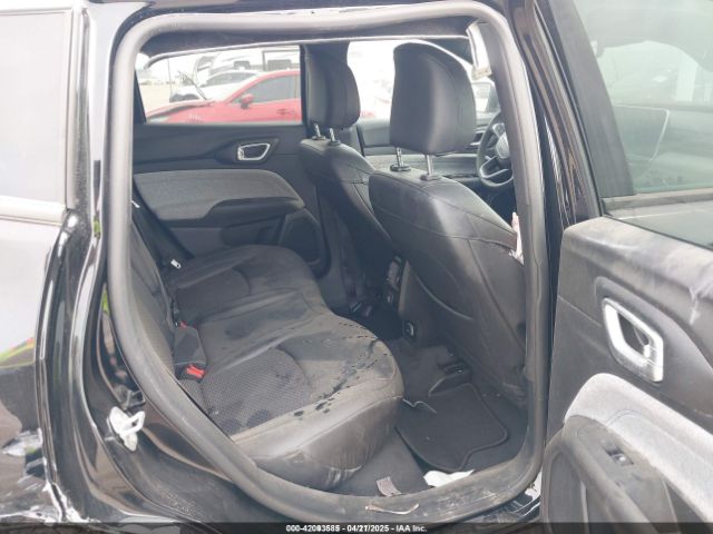 3C4NJDBN3ST561740 Jeep Compass Latitude 4x4