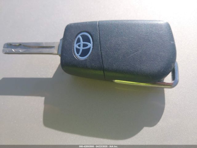 5YFEPRAEXLP073676 Toyota COROLLA LE