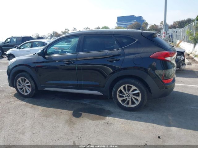 KM8J33A43JU689679 Hyundai TUCSON SEL