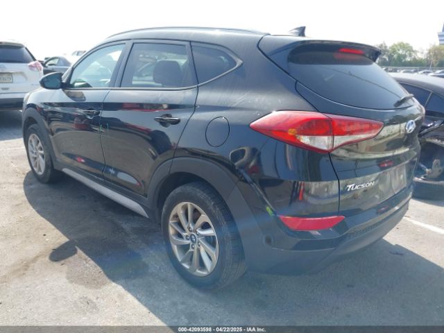 KM8J33A43JU689679 Hyundai TUCSON SEL