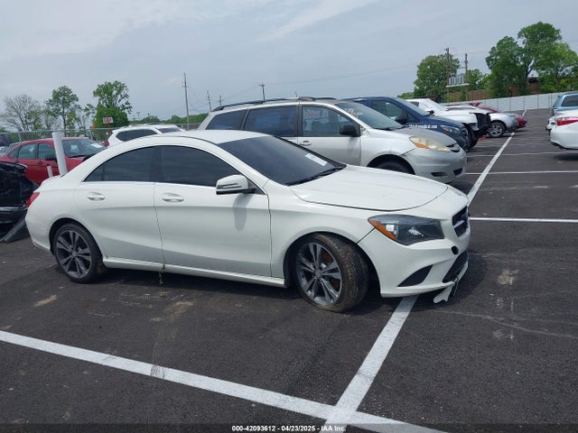 2016 Mercedes-benz Cla 250 მანქანა იყიდება აუქციონზე, vin: WDDSJ4EB8GN349563, აუქციონის ნომერი: 42093612
