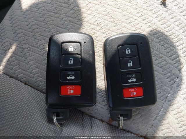 4T1BD1FK1GU184360 Toyota Camry Hybrid Le