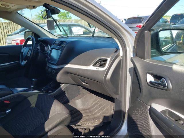 3C4PDCBB7KT872524 Dodge JOURNEY SE