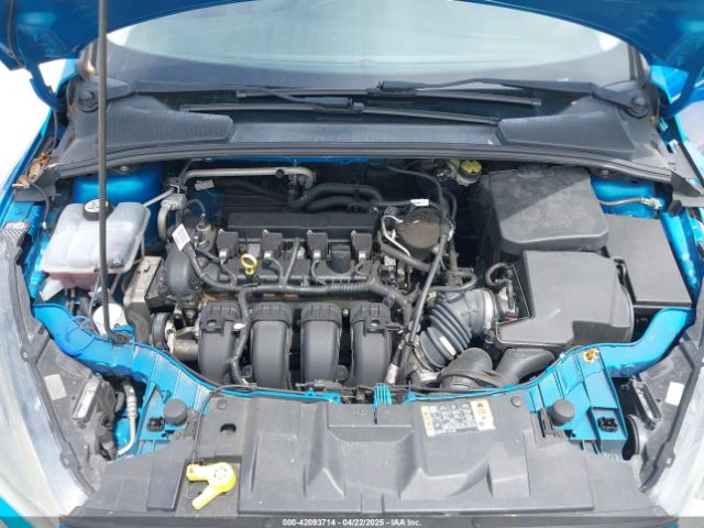 1FADP3K28FL366086 Ford FOCUS SE