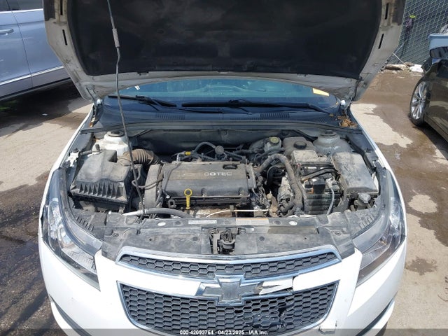 1G1PA5SH5E7218650 Chevrolet Cruze Ls Auto