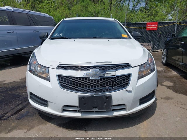 1G1PA5SH5E7218650 Chevrolet Cruze Ls Auto