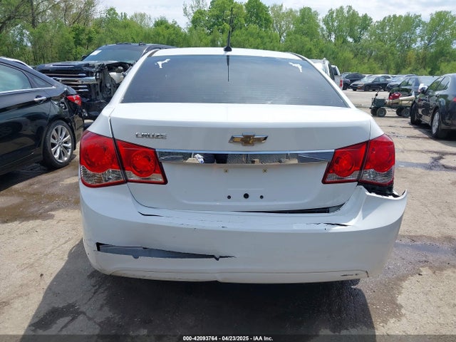 1G1PA5SH5E7218650 Chevrolet Cruze Ls Auto