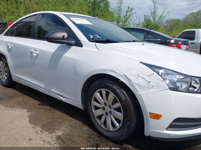 1G1PA5SH5E7218650 Chevrolet Cruze Ls Auto